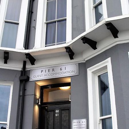 Pier 61 Guest Accommodation Хейстингс Екстериор снимка