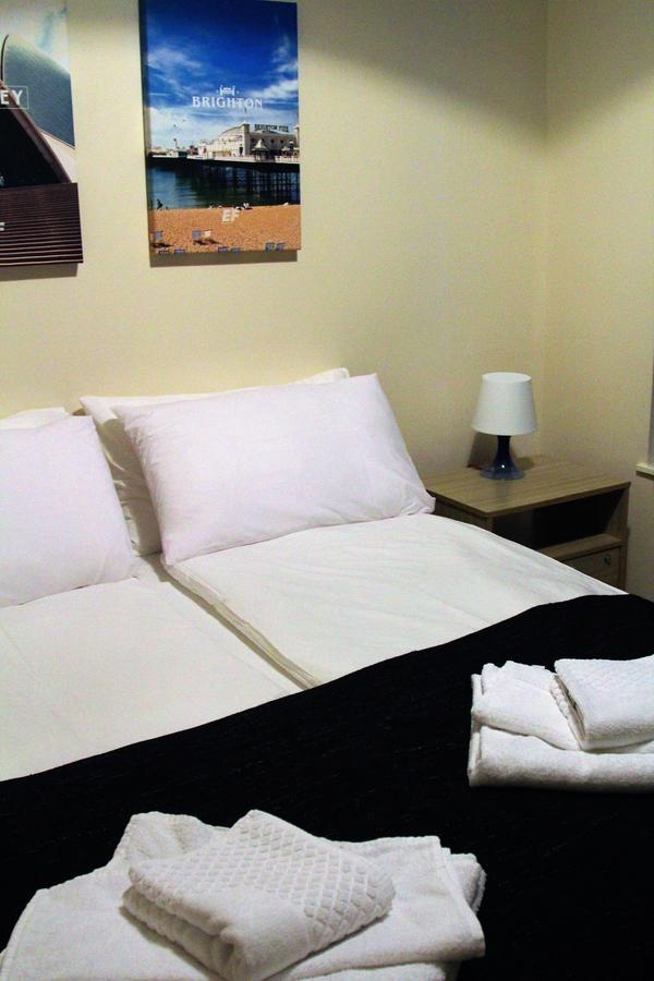 Pier 61 Guest Accommodation Хейстингс Екстериор снимка