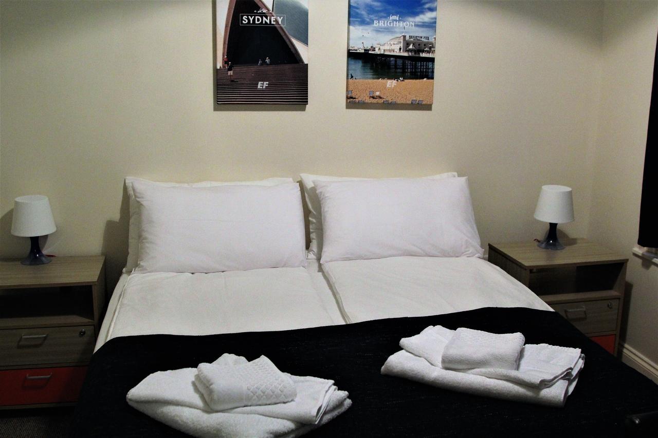 Pier 61 Guest Accommodation Хейстингс Екстериор снимка