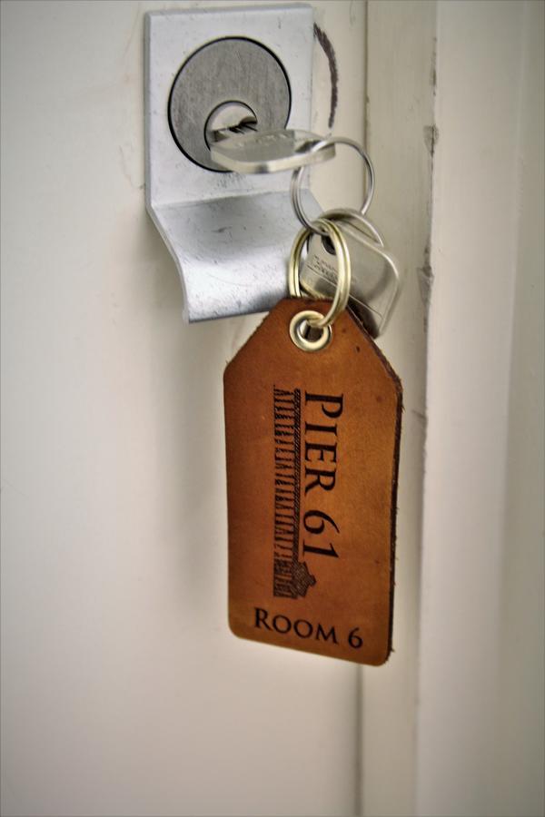 Pier 61 Guest Accommodation Хейстингс Екстериор снимка